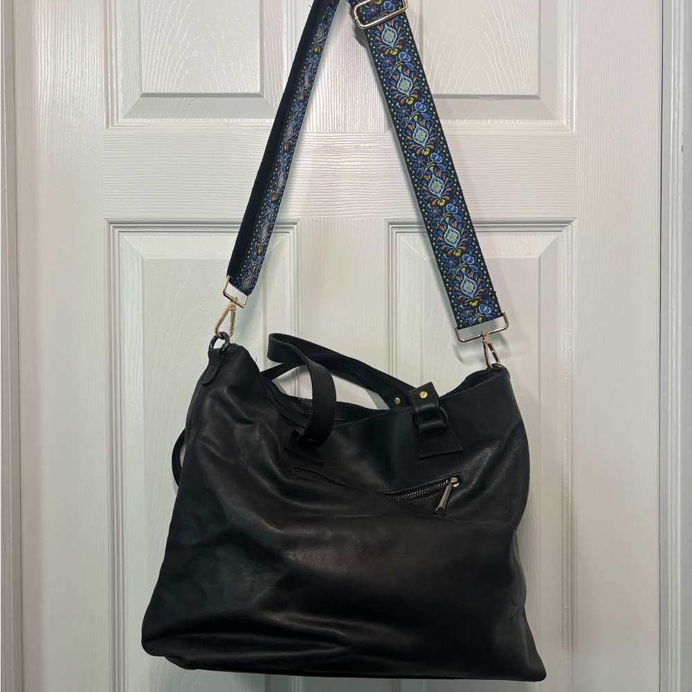 Stylish Black Leather Shoulder Bag